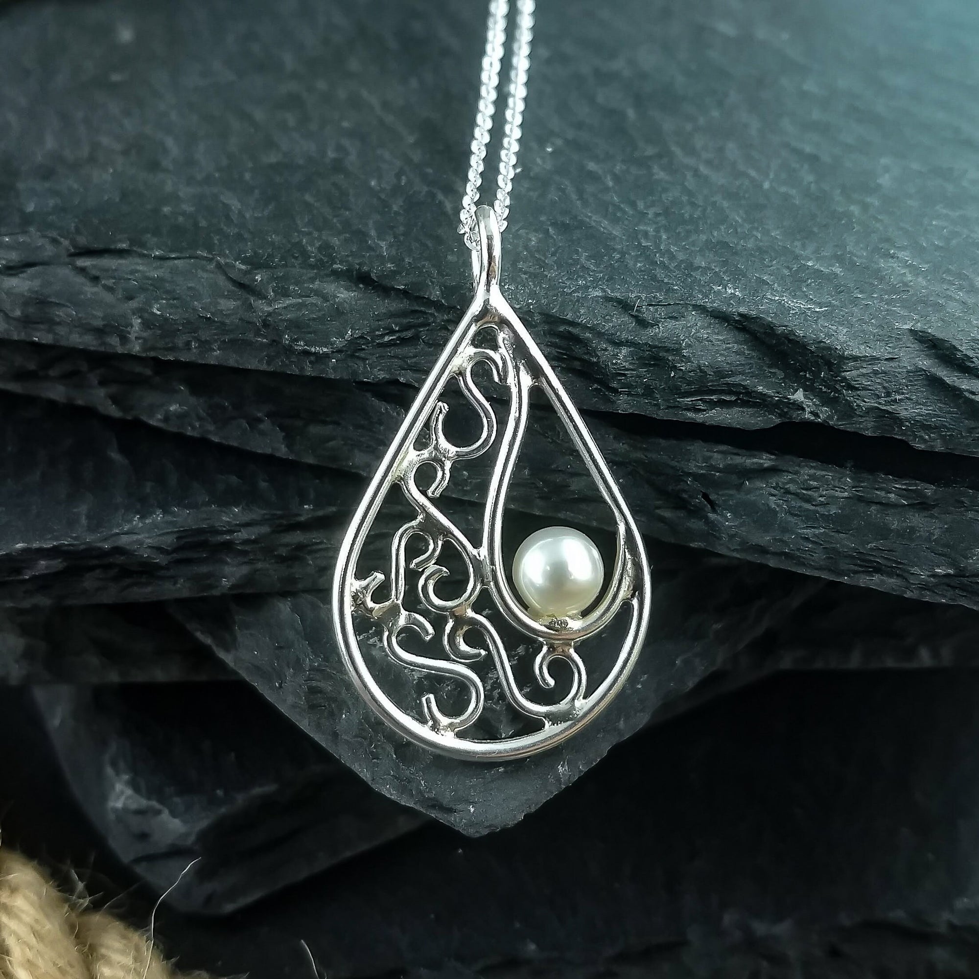 Sterling silver drop pendant