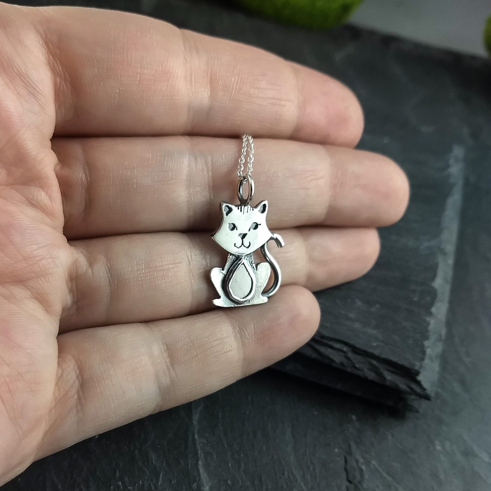 Sterling silver cat pendant