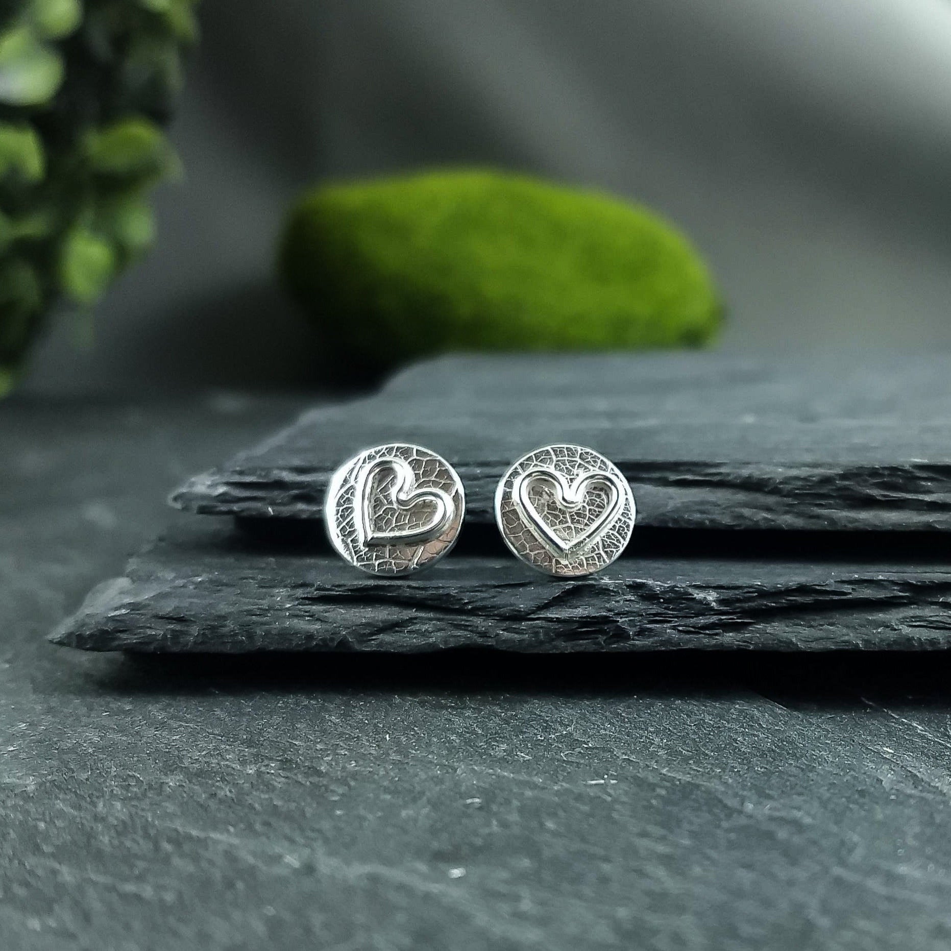 Small hearts earrings in sterling silver