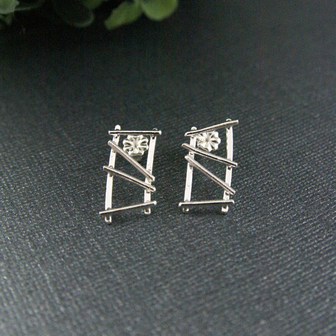925 sterling silver fixed circus earrings
