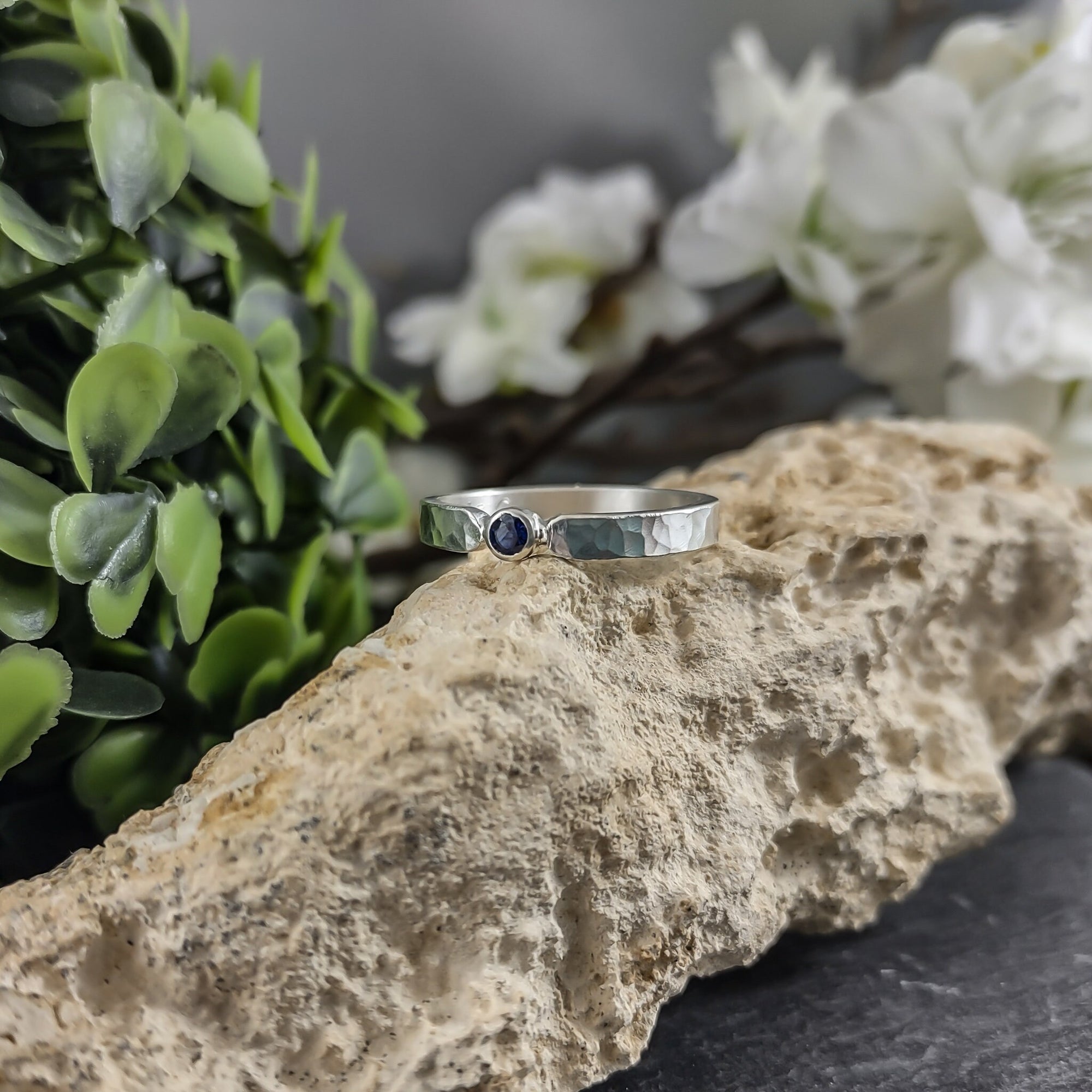 Sterling silver hammered ring with fine stone