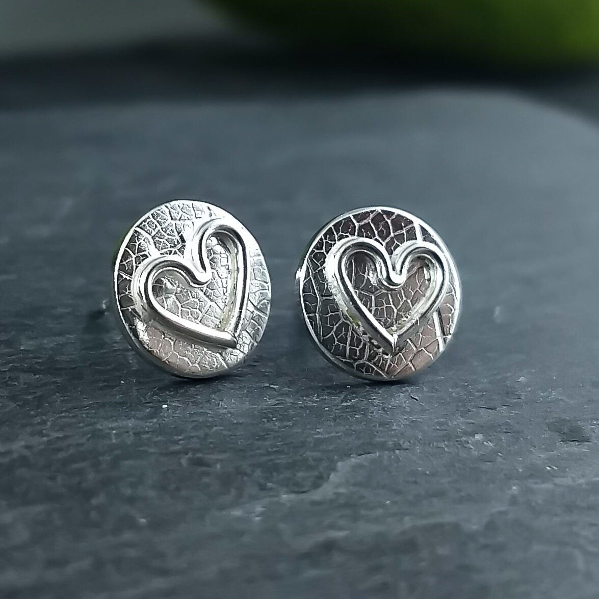 Small hearts earrings in sterling silver