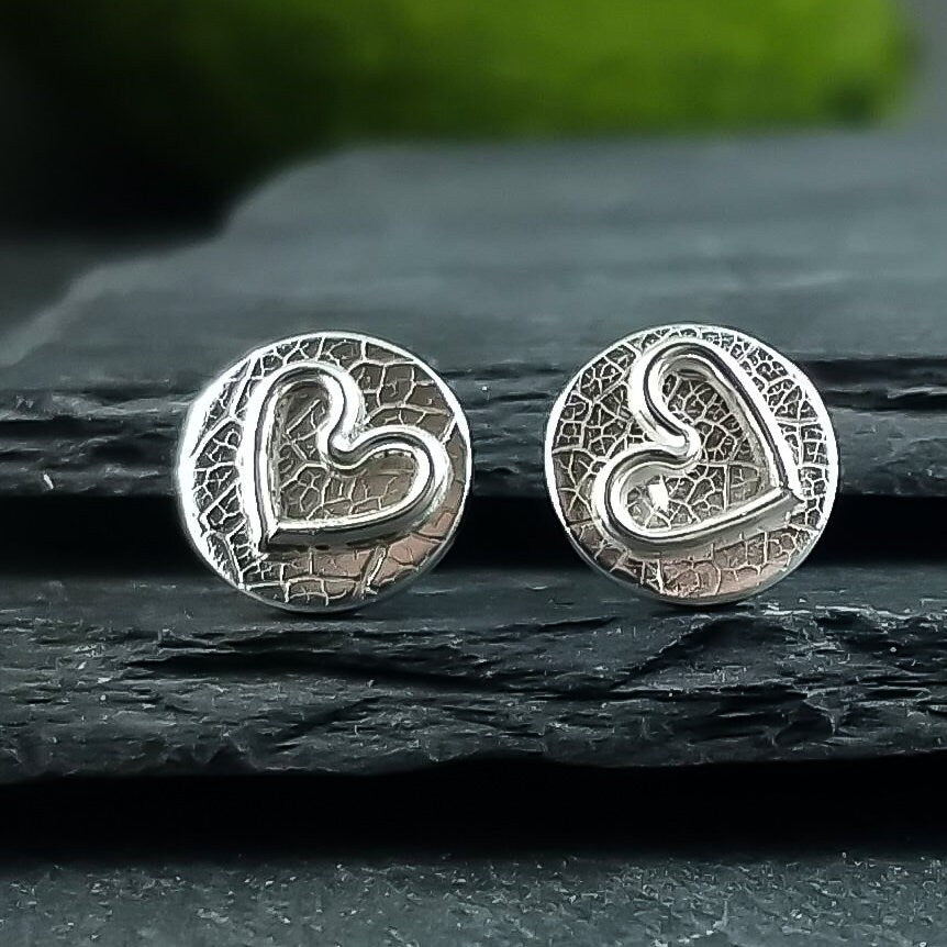 Small hearts earrings in sterling silver