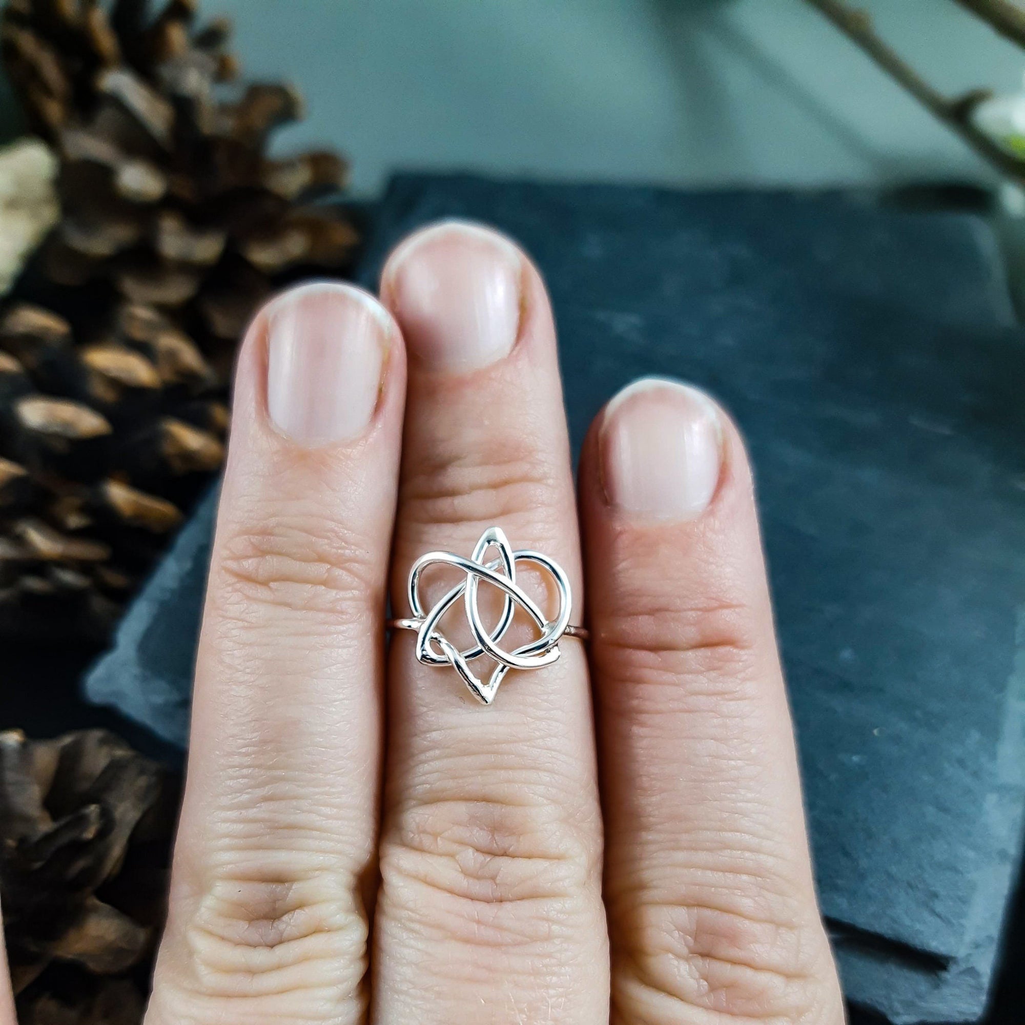 Celtic knot ring in sterling silver